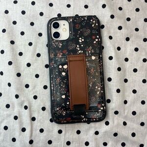 Walli phone case. Great quility case. Slightly creased.